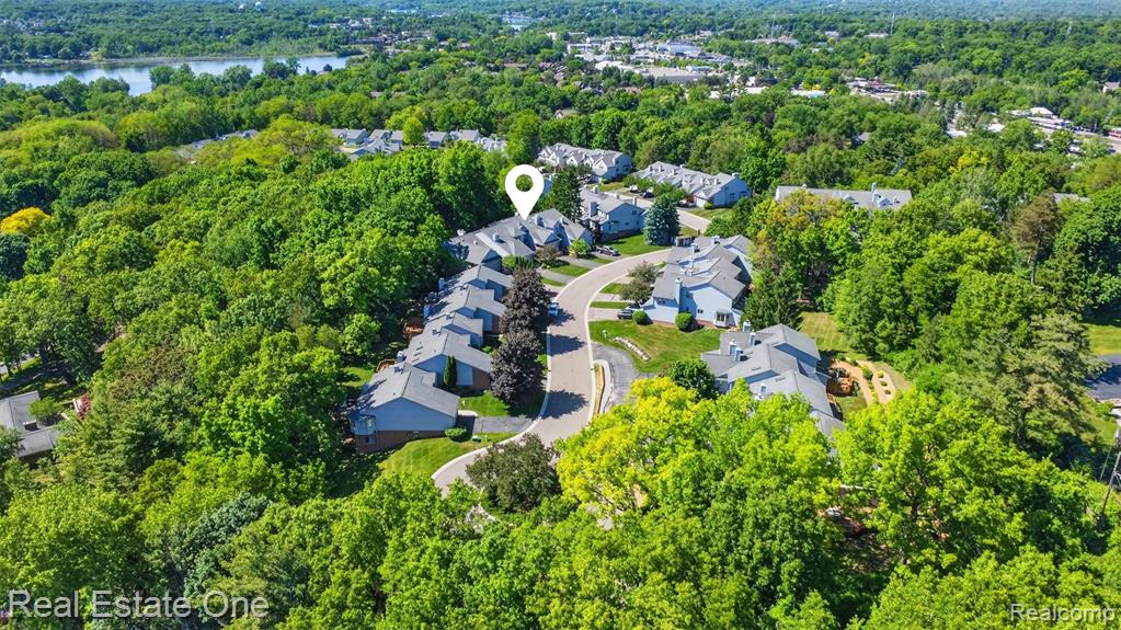 6586 Scenic Pines Court, 43, Clarkston, MI — Photo 53