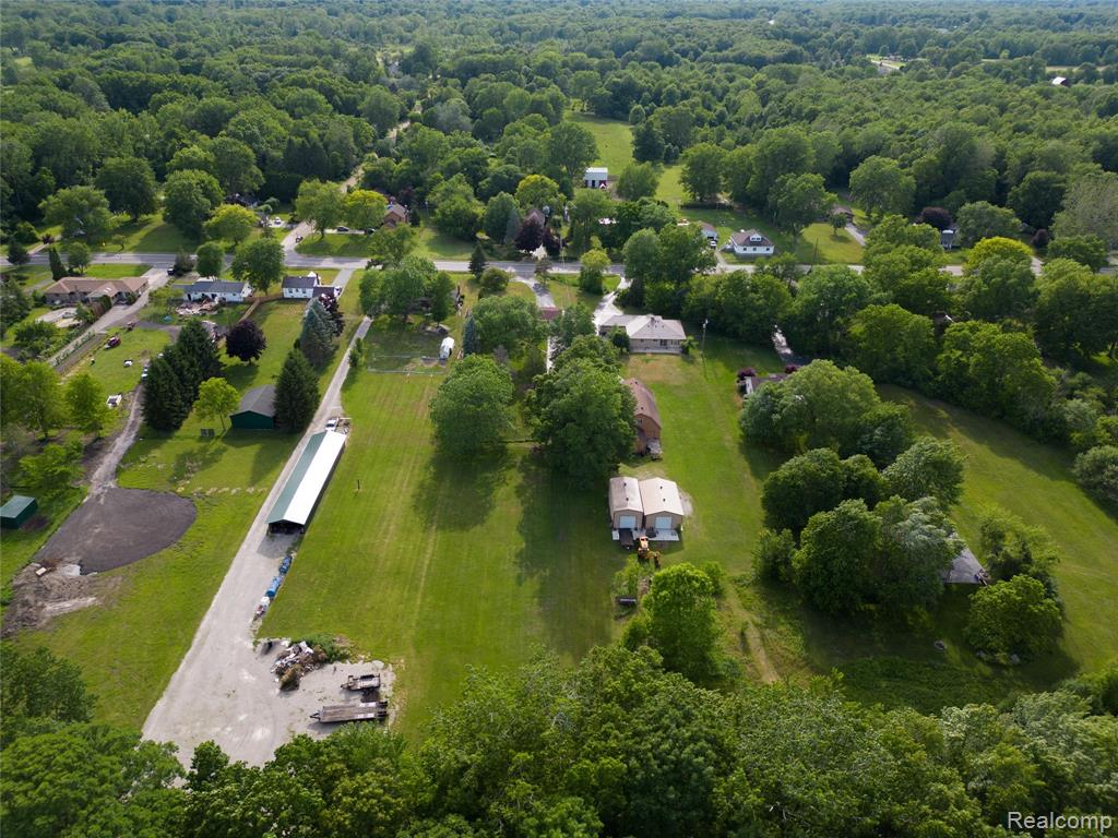 21515 Huron River Drive, New Boston, MI 48164 — Photo 63