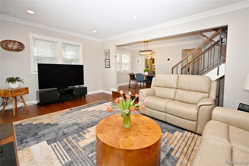 1562 Brentwood Drive, Troy, MI 48098 — Photo 13