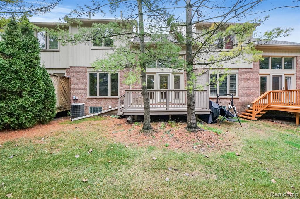55511 BOARDWALK Drive, Shelby Twp, MI 48316 — Photo 28