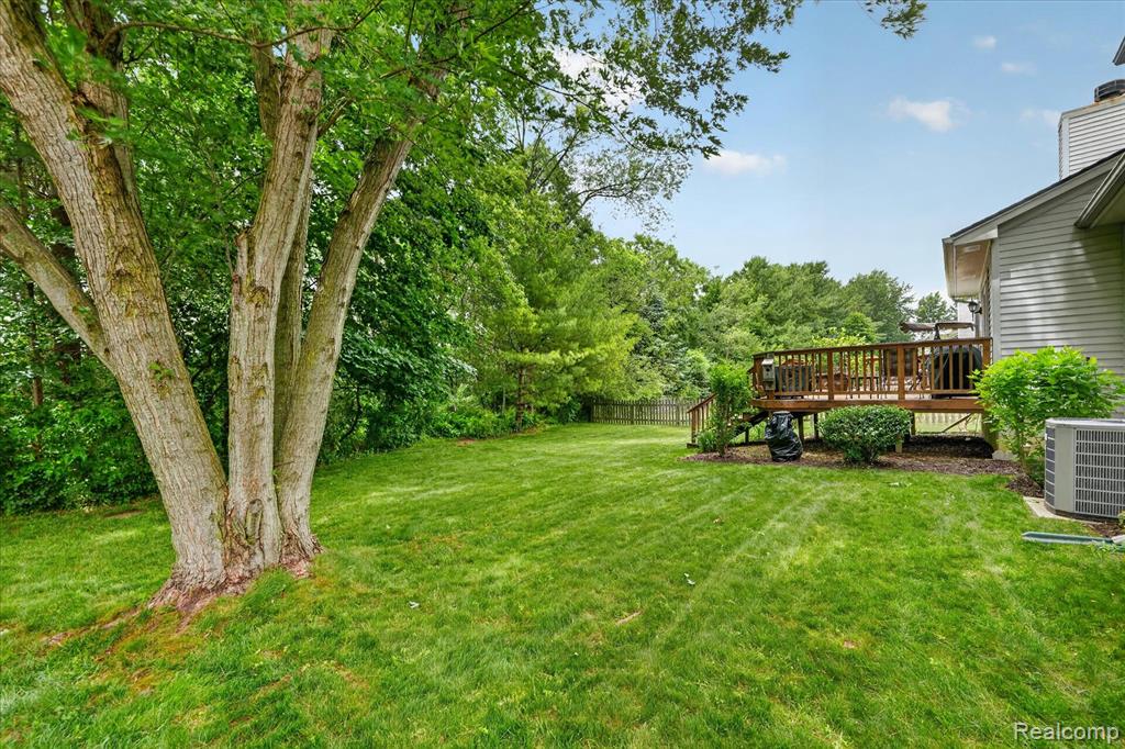 827 Westbrooke Drive, South Lyon, MI 48178 — Photo 43