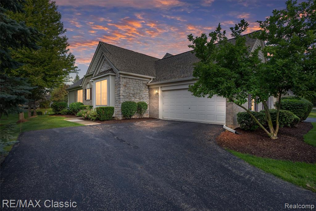 16934 Lochmoor Circle W, Northville, MI 48168 — Photo 4