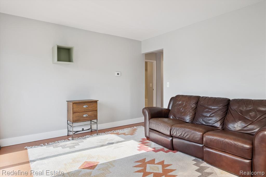 610 Saint Maron Place, Detroit, MI 48207 — Photo 9