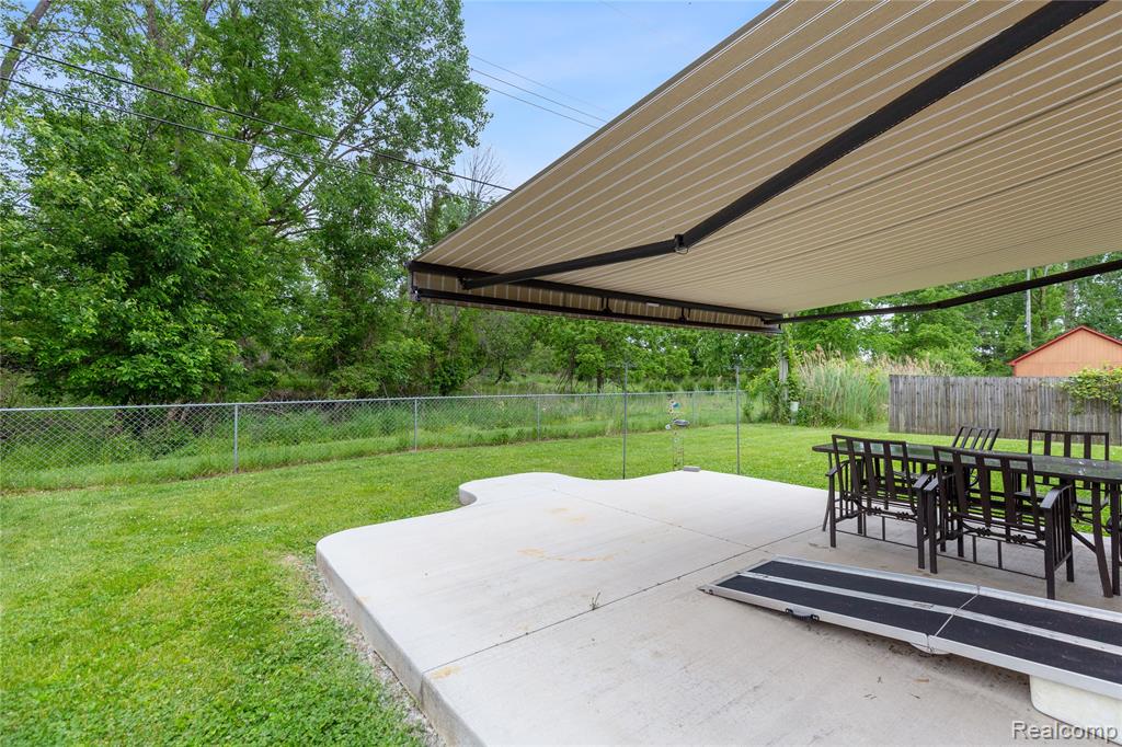 39562 Macomber Street, Harrison Township, MI — Photo 21