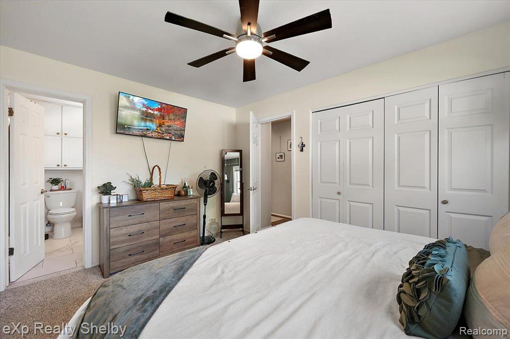 8929 HEADLEY Drive, Sterling Heights, MI 48314 — Photo 21