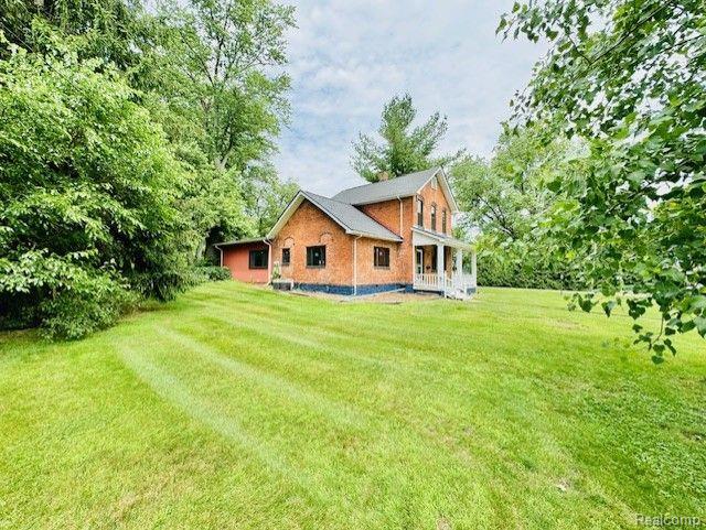739 N 9TH Street, St. Clair, MI 48079 — Photo 9