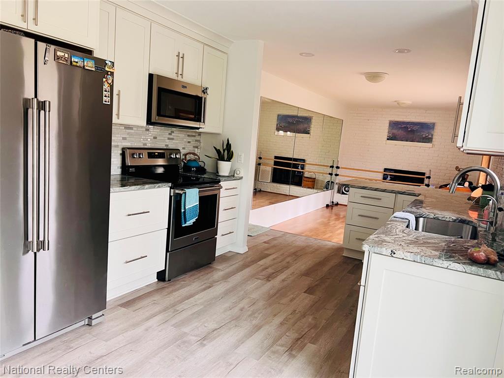 1900 N Hughes Road, Howell, MI 48843 — Photo 24
