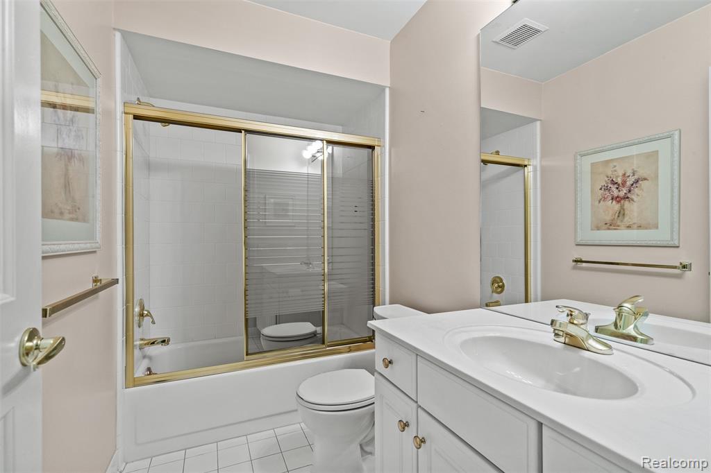 39538 Village Run Drive, Northville, MI 48168 — Photo 18