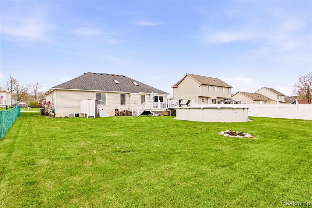 4907 Camelot Drive, Kimball, MI — Photo 38