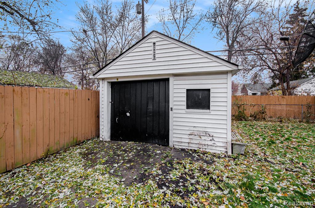 10441 Roxbury Street, Detroit, MI 48224 — Photo 15