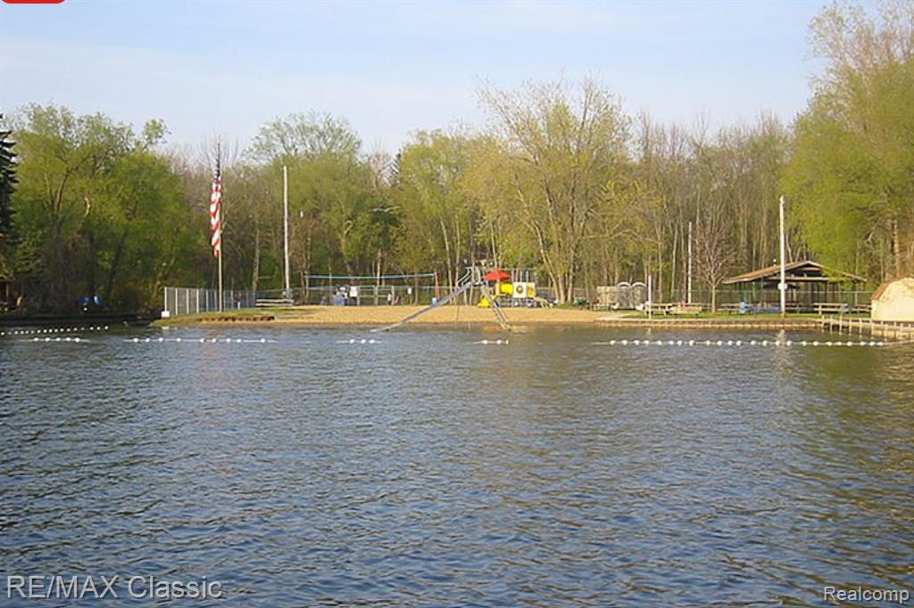 4836 Sundew Street, Commerce Twp, MI 48382 — Photo 32