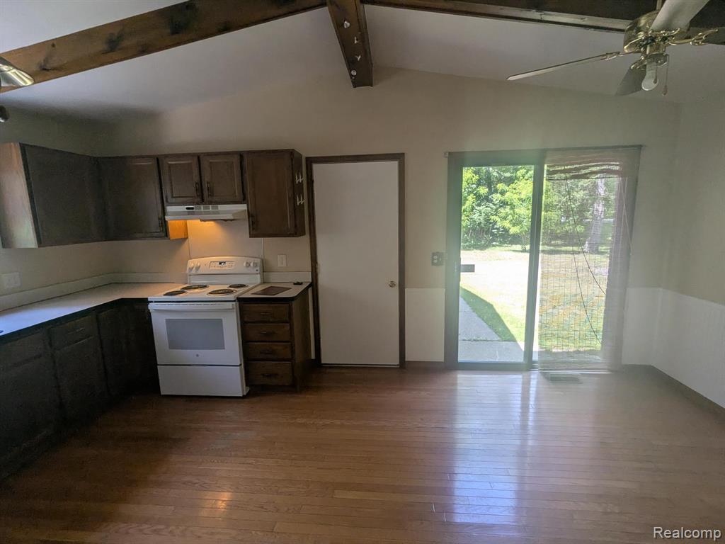 3211 McCluskey, Pinckney, MI 48169 — Photo 5