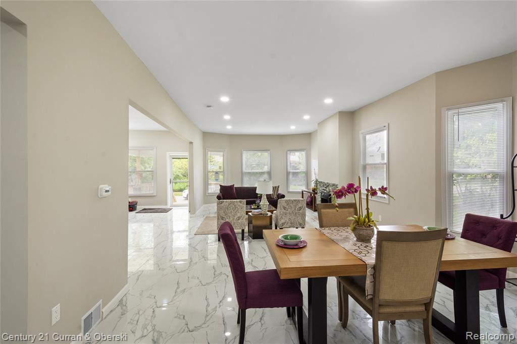 65 Melbourne Street, Detroit, MI 48202 — Photo 11