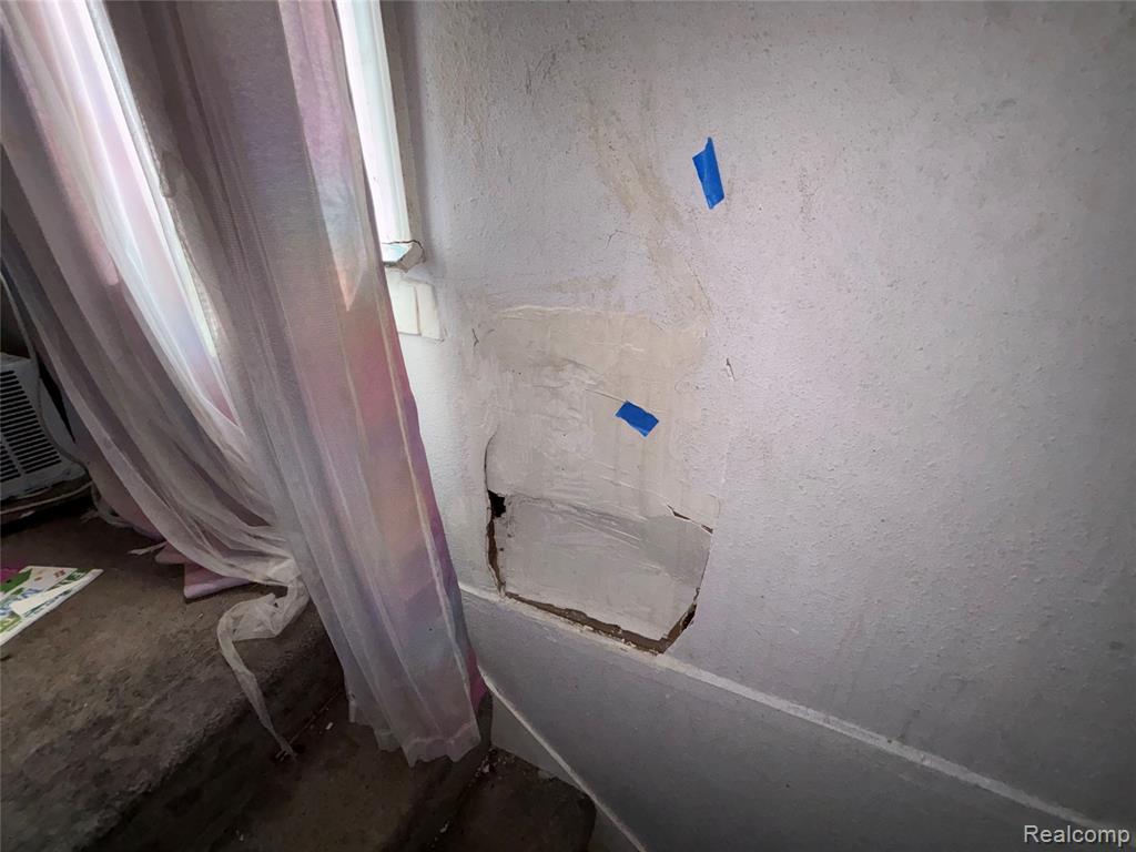 7647 Greenview Avenue, Detroit, MI 48228 — Photo 26