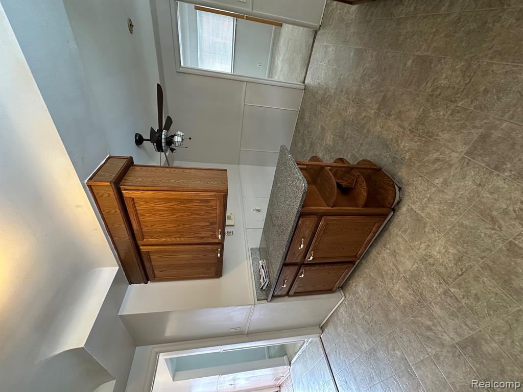 14621 Rosemary Boulevard, Oak Park, MI 48237 — Photo 7