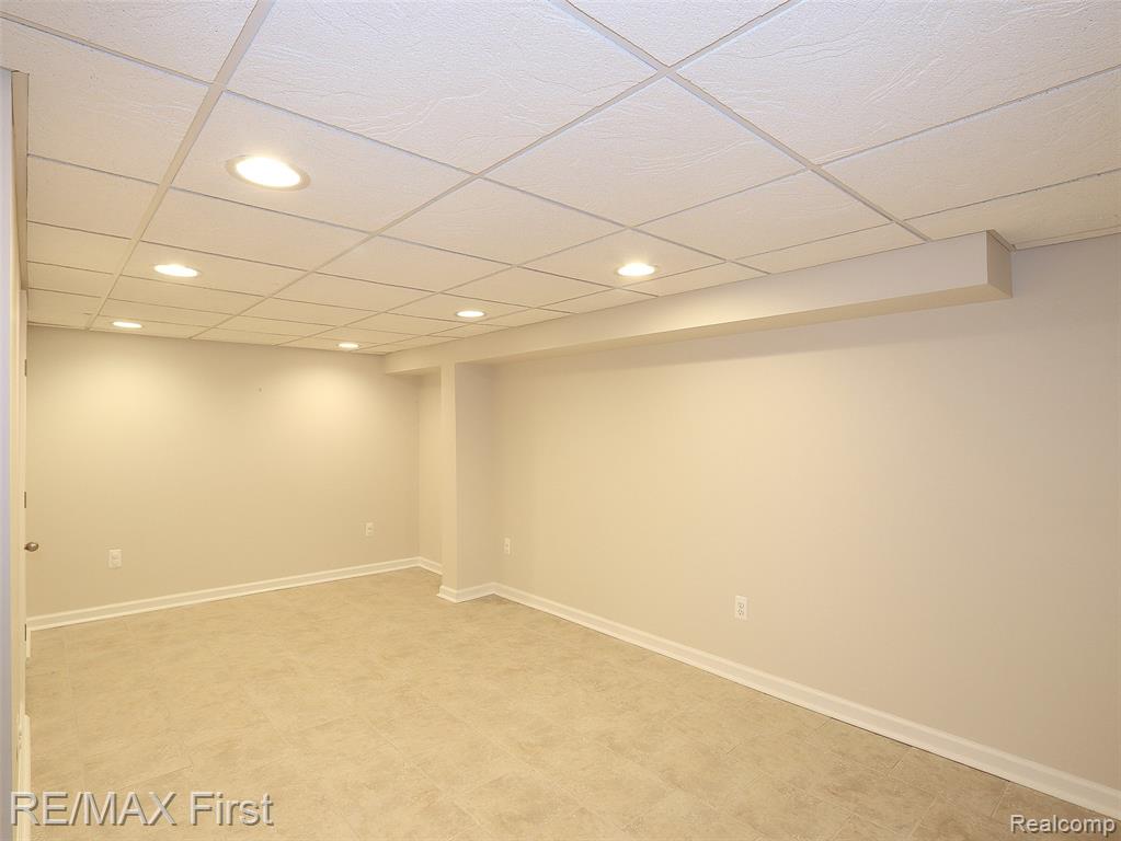 42429 Royal Lane, Clinton Twp, MI 48038 — Photo 29