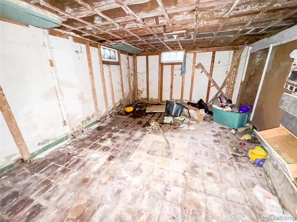 617 W Witherbee Street, Flint, MI 48503 — Photo 5