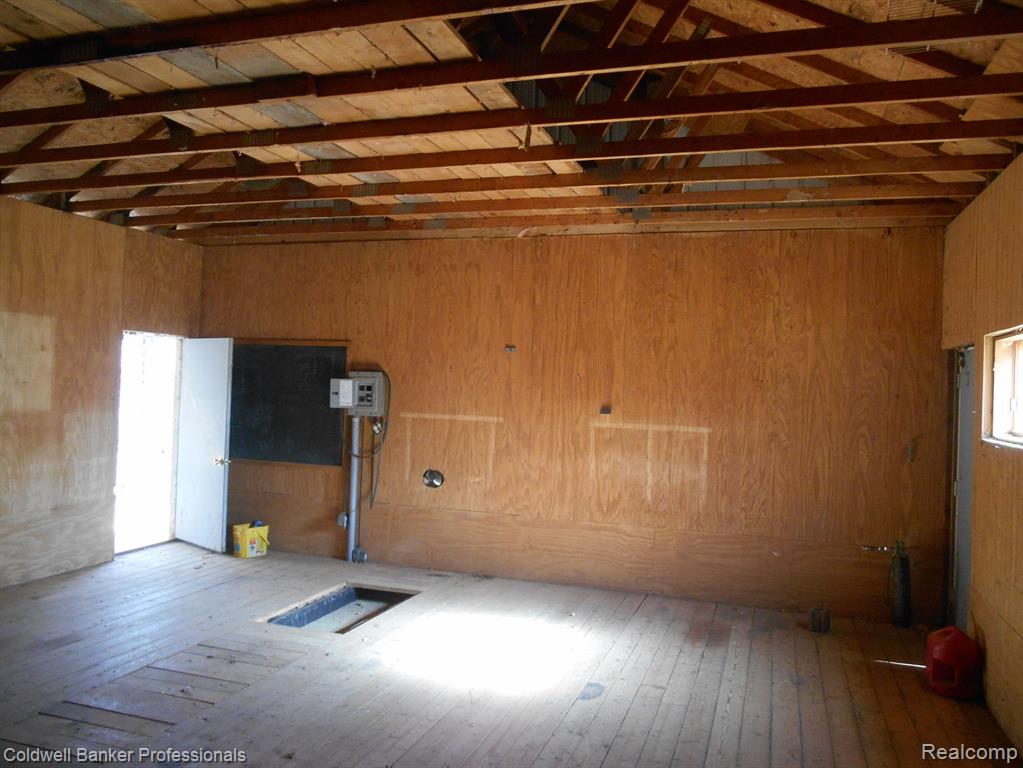 1651 CASTLE Road, North Branch, MI 48461 — Photo 16