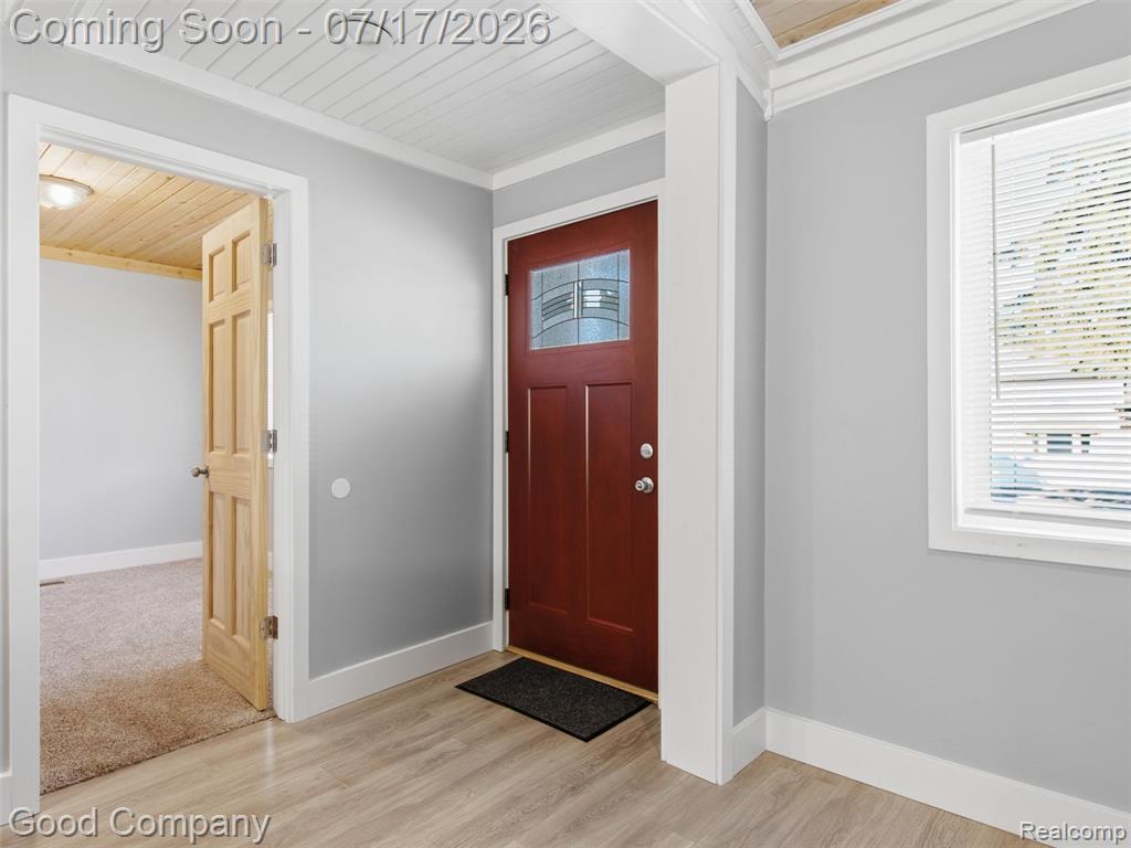 4030 Manitoba Street, Auburn Hills, MI 48326 — Photo 4
