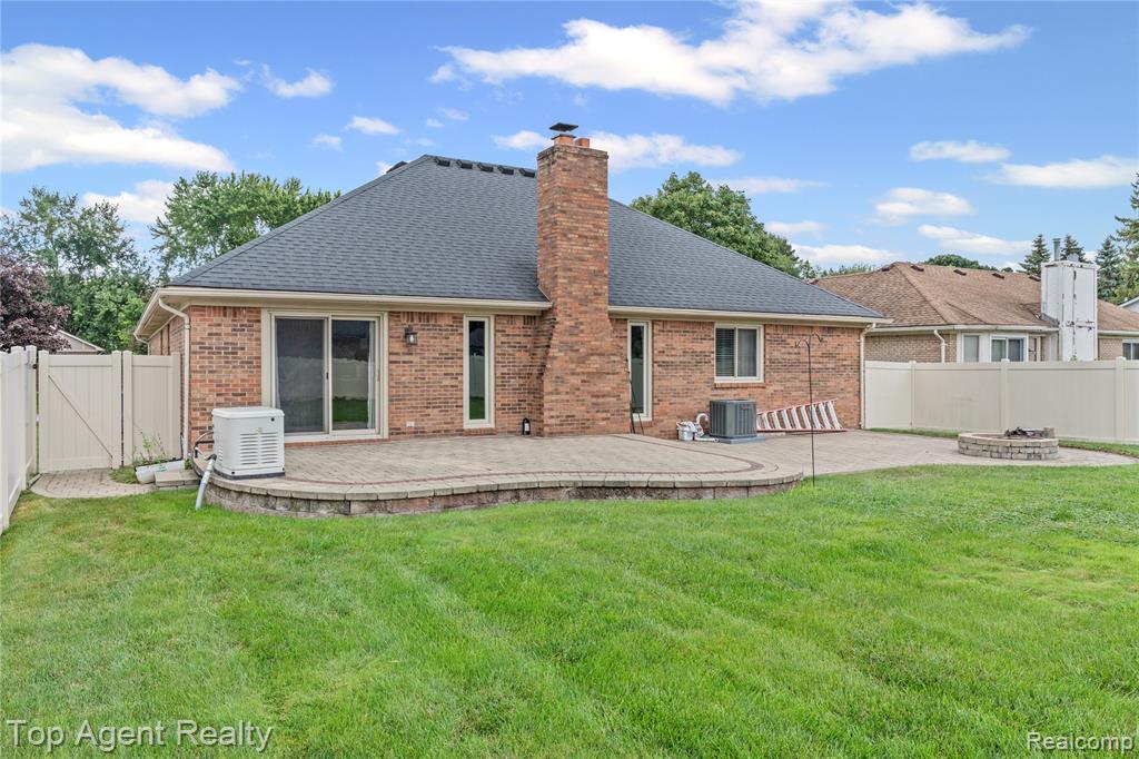 46891 Meadowview Court, Shelby Twp, MI 48317 — Photo 34