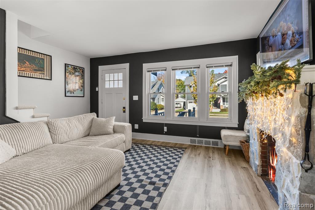 610 E Farnum Avenue, Royal Oak, MI 48067 — Photo 4