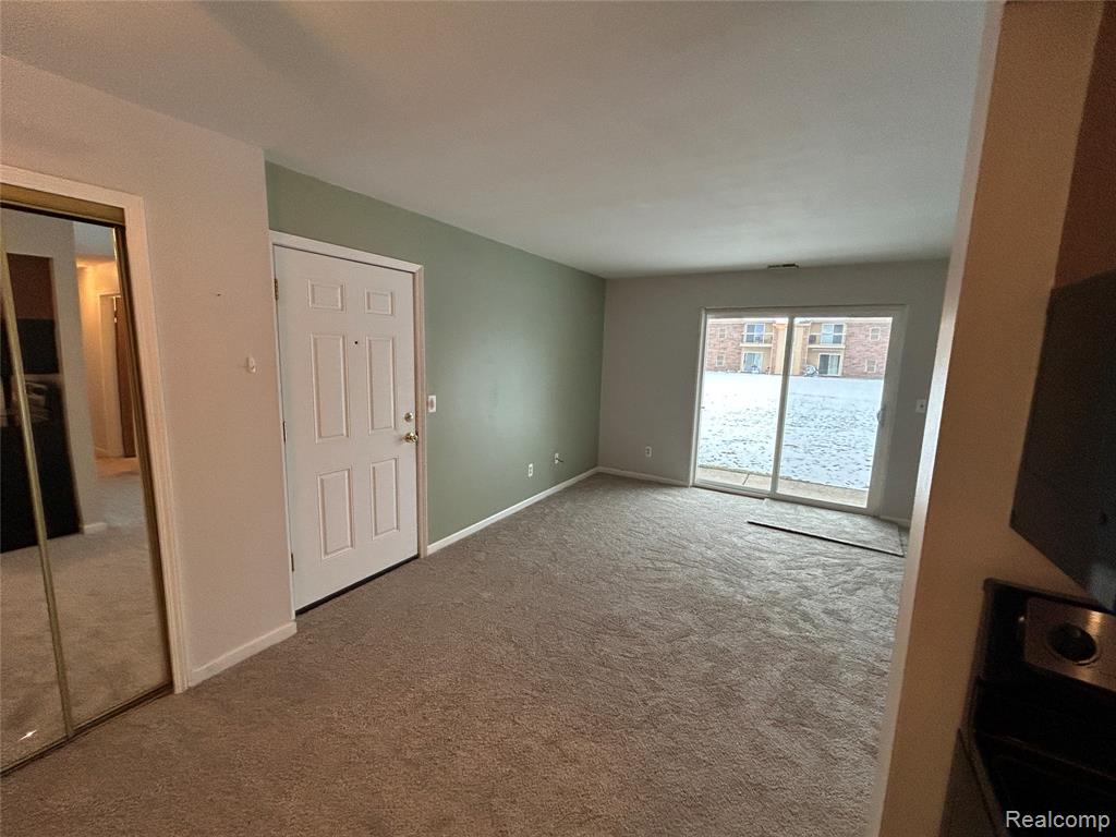 34650 Clarkson Drive W, 43, Fraser, MI 48026 — Photo 7