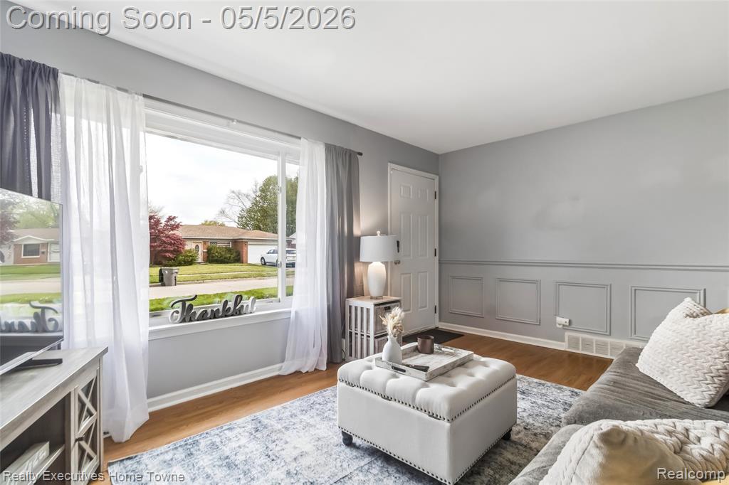 20790 Shoreview Street, Clinton Twp, MI 48035 — Photo 8