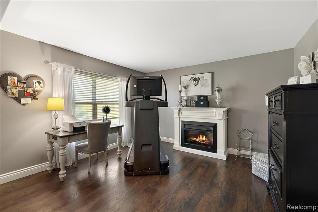 42512 Beechwood Drive, Sterling Heights, MI 48314 — Photo 30