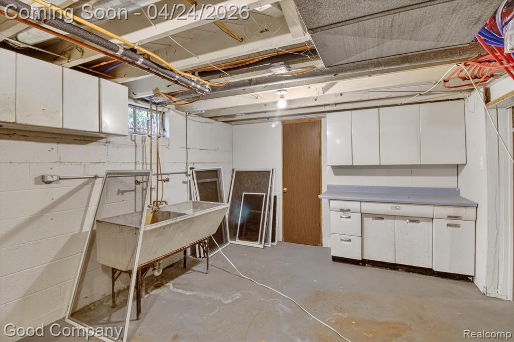 627 Kayser Avenue, Royal Oak, MI 48067 — Photo 56