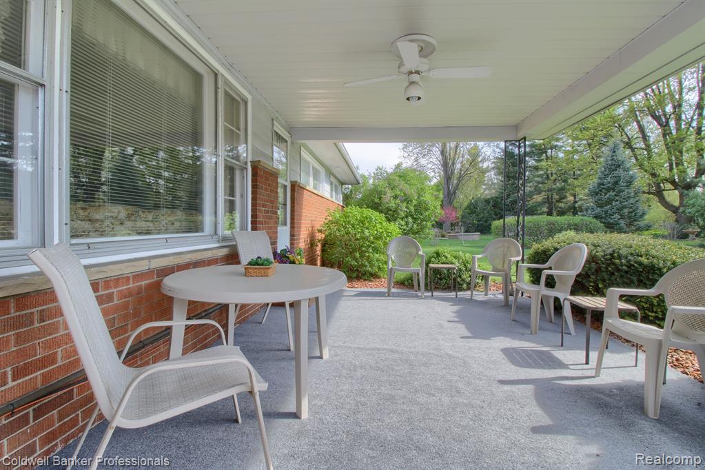 9111 MORRISON Avenue, Plymouth, MI 48170 — Photo 32