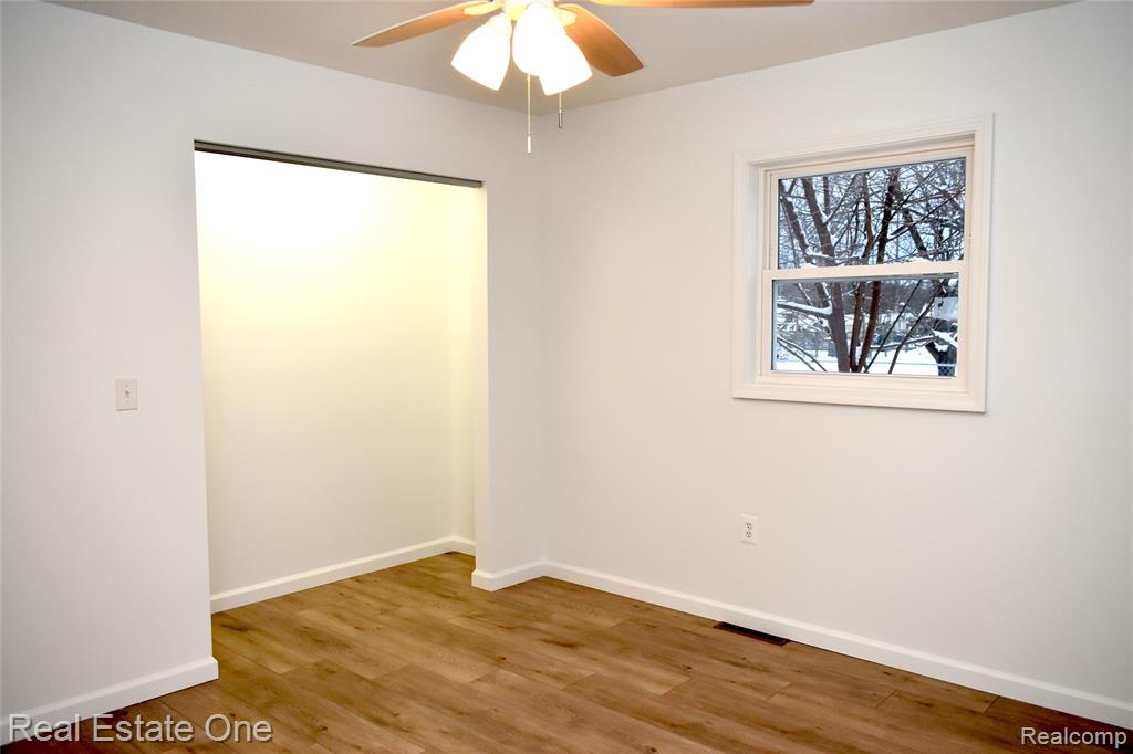 825 Ferley Street, Lansing, MI 48911 — Photo 19