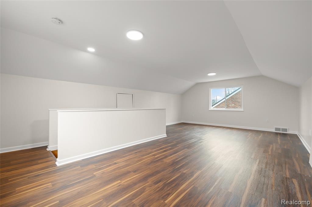 7828 Kolb Avenue, Allen Park, MI 48101 — Photo 15