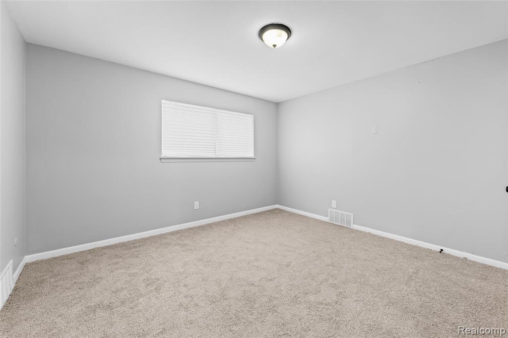 19925 Winthrop Street, Detroit, MI 48235 — Photo 4