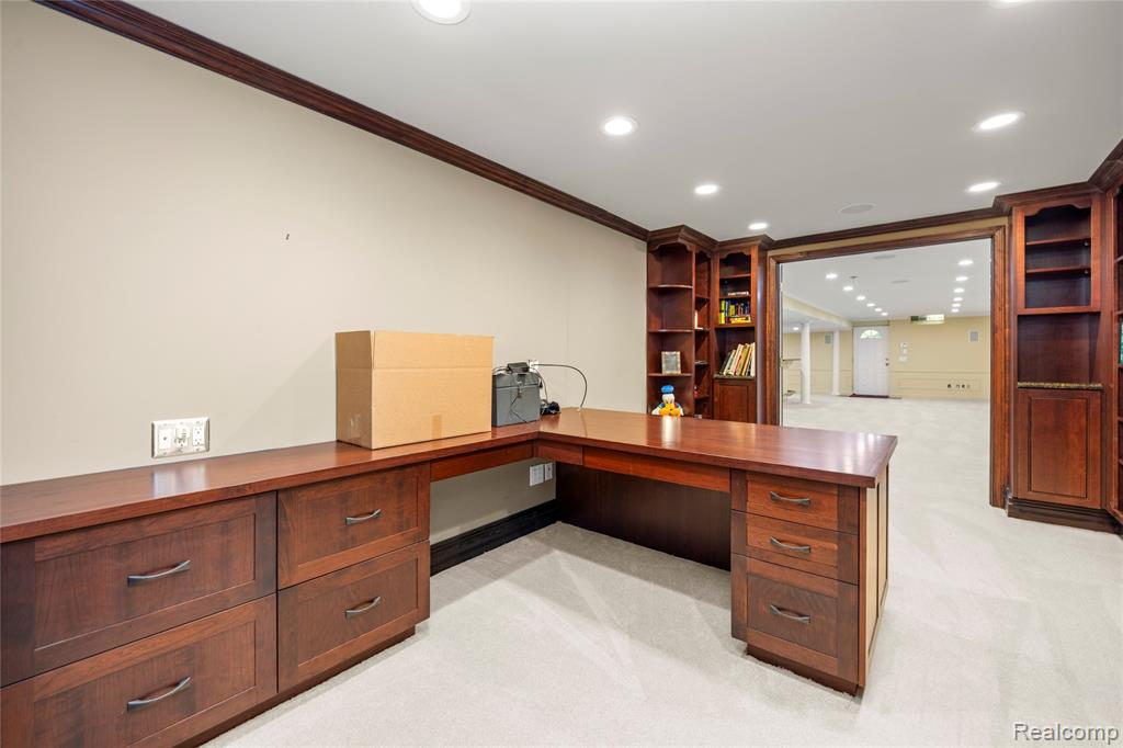 6567 Claremore Court, West Bloomfield, MI — Photo 41