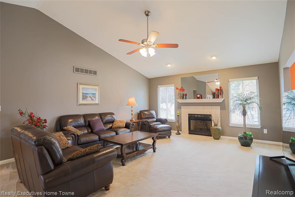 50315 Alden Drive, Macomb, MI 48044 — Photo 15