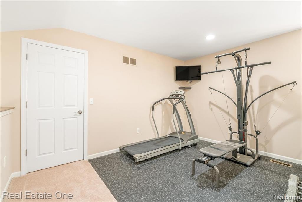 43543 Abbey Circle, Canton, MI 48187 — Photo 34