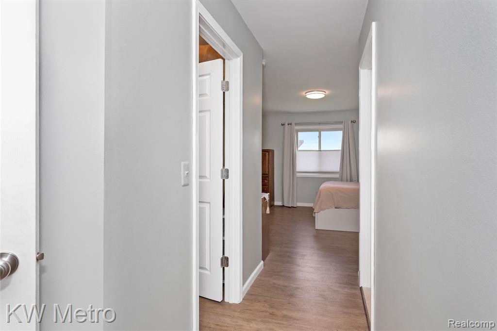 41667 WESTBURY Lane, Clinton Twp, MI 48038 — Photo 24