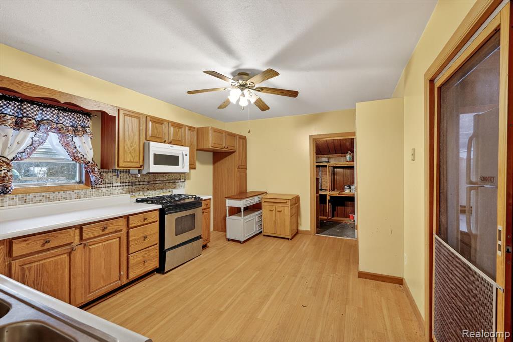 5888 Fulton Street, Mayville Vlg, MI 48744 — Photo 5