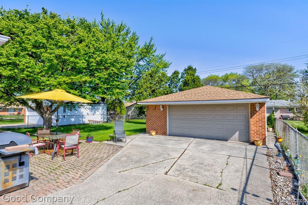 4615 FRAZHO Road, Warren, MI 48091 — Photo 30