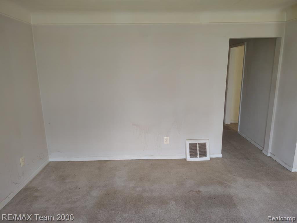 18330 Warwick Street, Detroit, MI 48219 — Photo 12