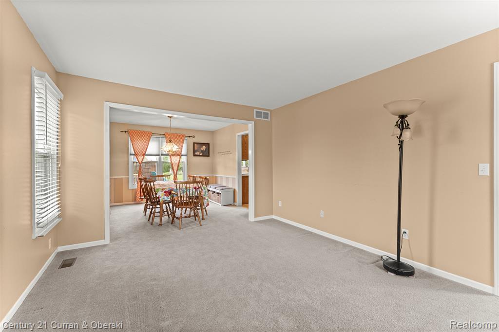 1256 Wedgewood Circle, Saline, MI 48176 — Photo 11