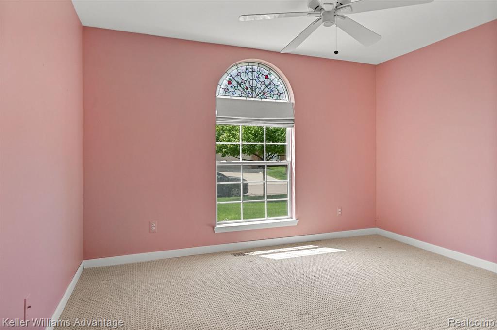 390 Mulberry Drive, Commerce Twp, MI 48390 — Photo 21