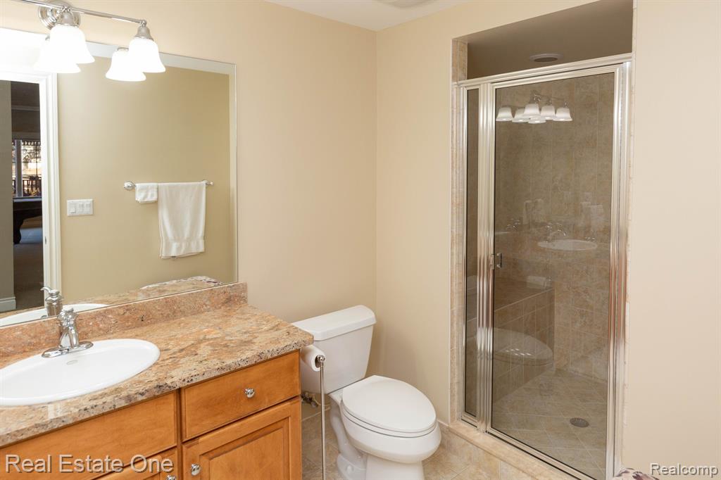 658 Langley Road, Rochester Hills, MI 48309 — Photo 54