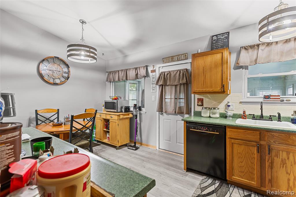 9428 Elm Street, Taylor, MI 48180 — Photo 19