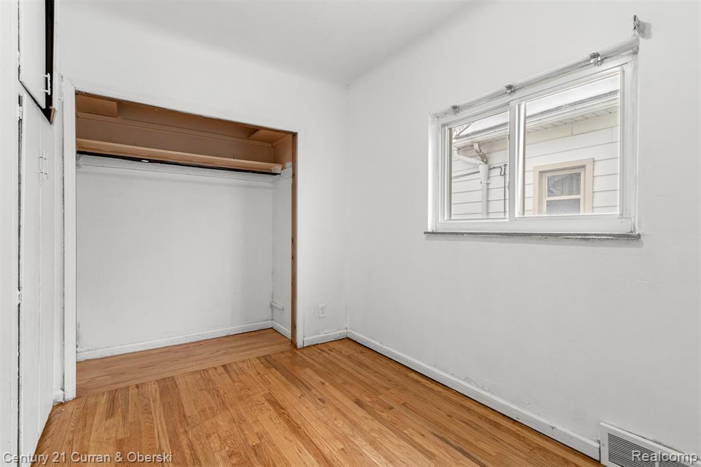 6559 Barrie Street, Dearborn, MI, 48126