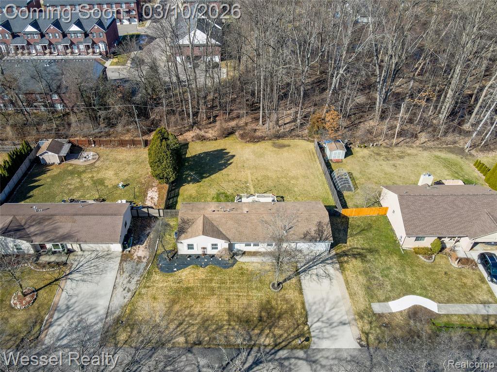 53225 Luann Drive, Shelby Twp, MI 48316 — Photo 2