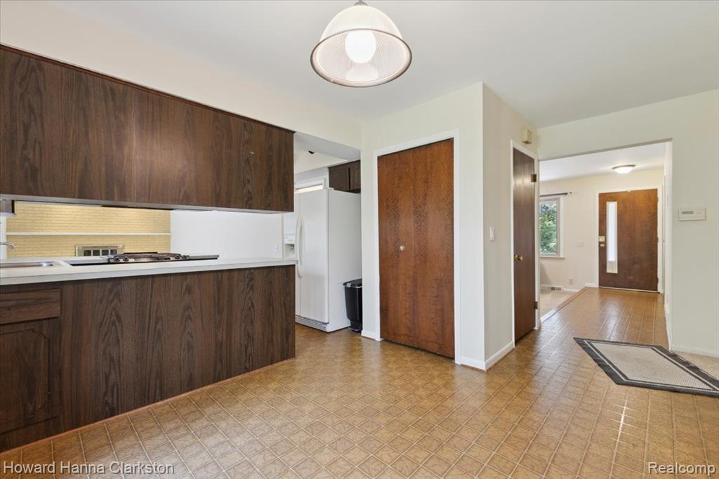 5045 Bronco Drive, Clarkston, MI — Photo 14
