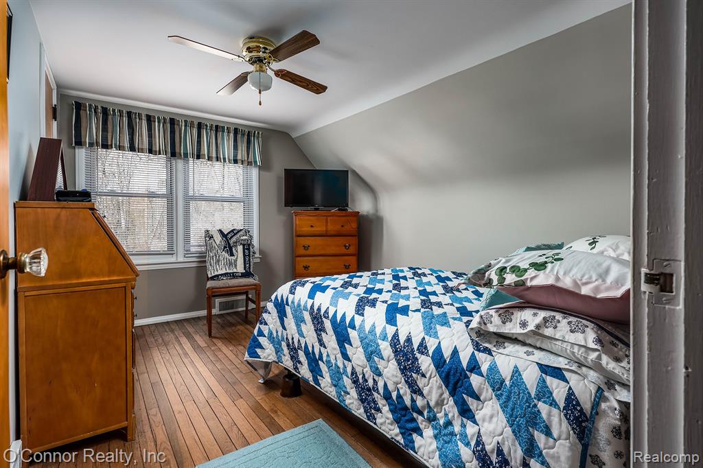 1112 17th Street, Marysville, MI 48040 — Photo 13