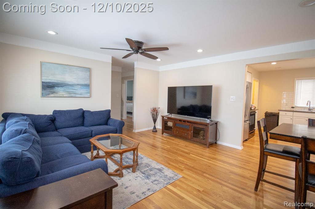 8225 N Hubbard Street, Westland, MI — Photo 6