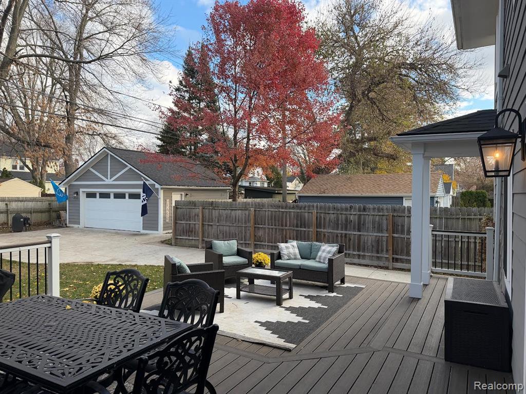 422 Walnut Avenue, Royal Oak, MI 48073 — Photo 12